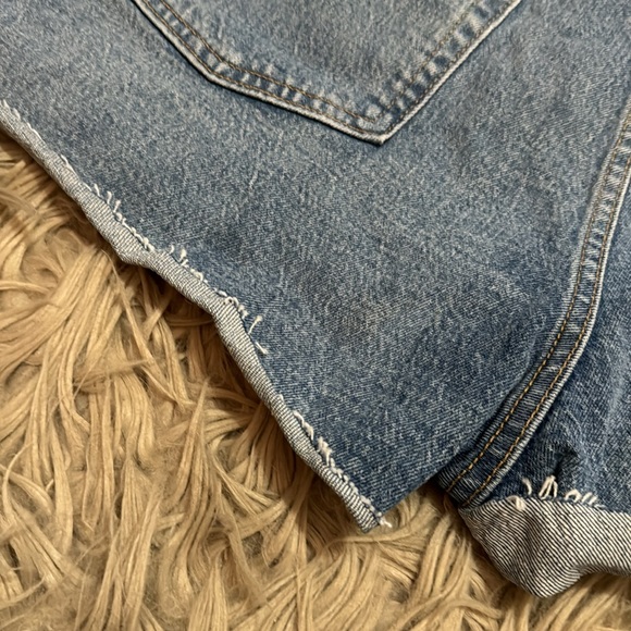 NWT Gap High Rise Cheeky Shorts-Button Fly-Sz 35/20R-Raw Hem-Med Wash-99 Cotton - Picture 12 of 14